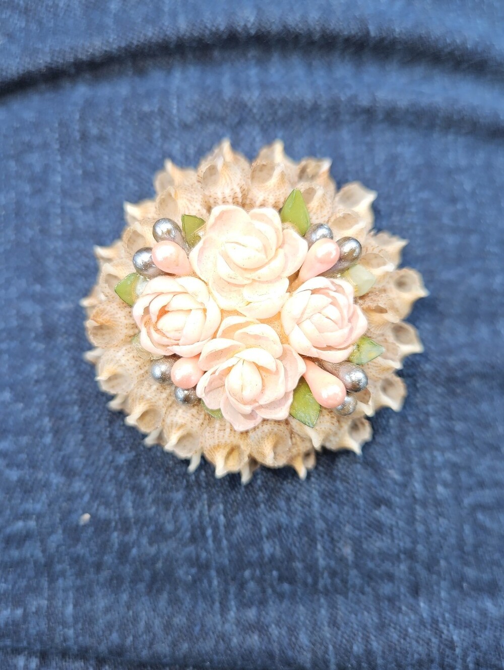 Handcrafted Pink Floral Shell Brooch - Picture 6 of 7